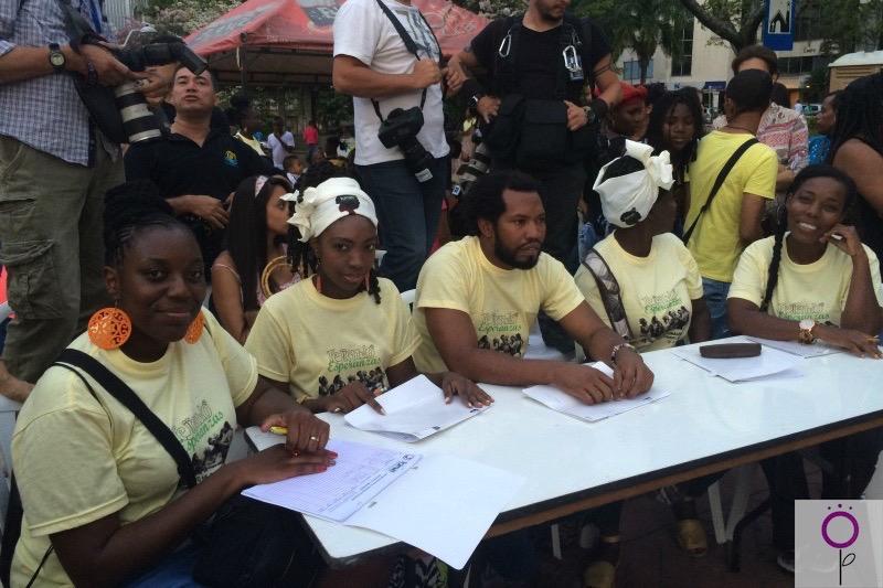 Jurado del concurso de peinados afro.