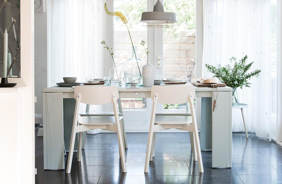 Cocina nórdica. Las claves; líneas sencillas y luminosidad.