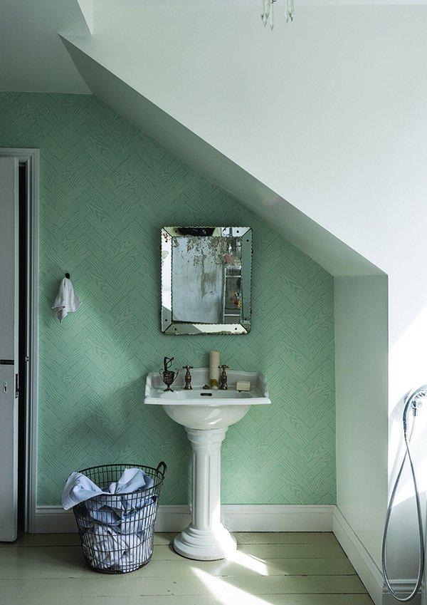 escaleras interiores Farrow ball bano