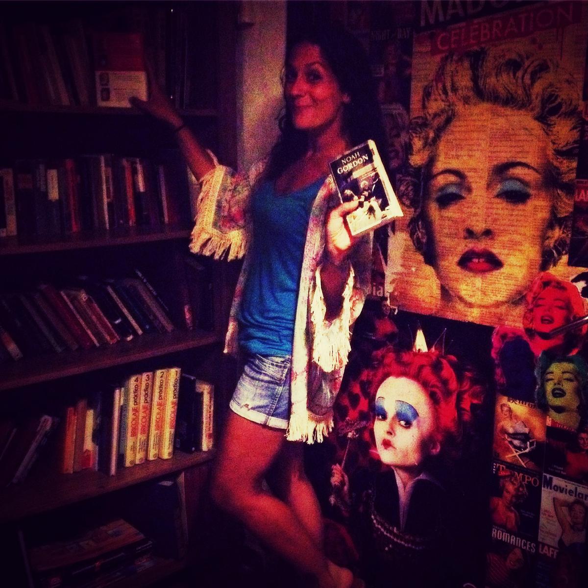 En la Libreria con mi nuevo Libro