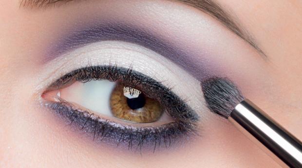 maquillaje de año nuevo, como maquillarme, paso a paso, maquillaje de ojos, como maquillarme, como maquillarme los ojos, sombras, sombras de ojos, maquillaje de ojos, como maquillarme los ojos, maquillaje de ojos, maquillaje para ojos, look de verano, maquillaje, verano