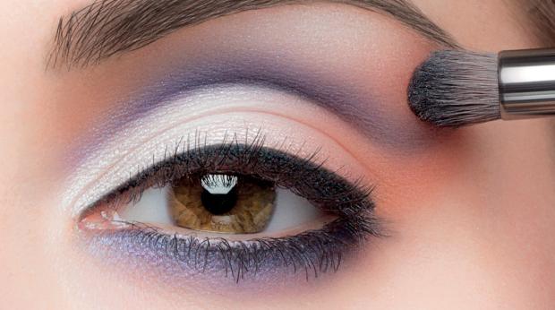 maquillaje de año nuevo, como maquillarme, paso a paso, maquillaje de ojos, como maquillarme, como maquillarme los ojos, sombras, sombras de ojos, maquillaje de ojos, como maquillarme los ojos, maquillaje de ojos, maquillaje para ojos, look de verano, maquillaje, verano