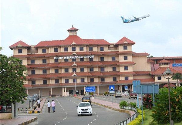 India-tiene-el-primer-aeropuerto-que-funciona-en-un-100-con-energía-solar2