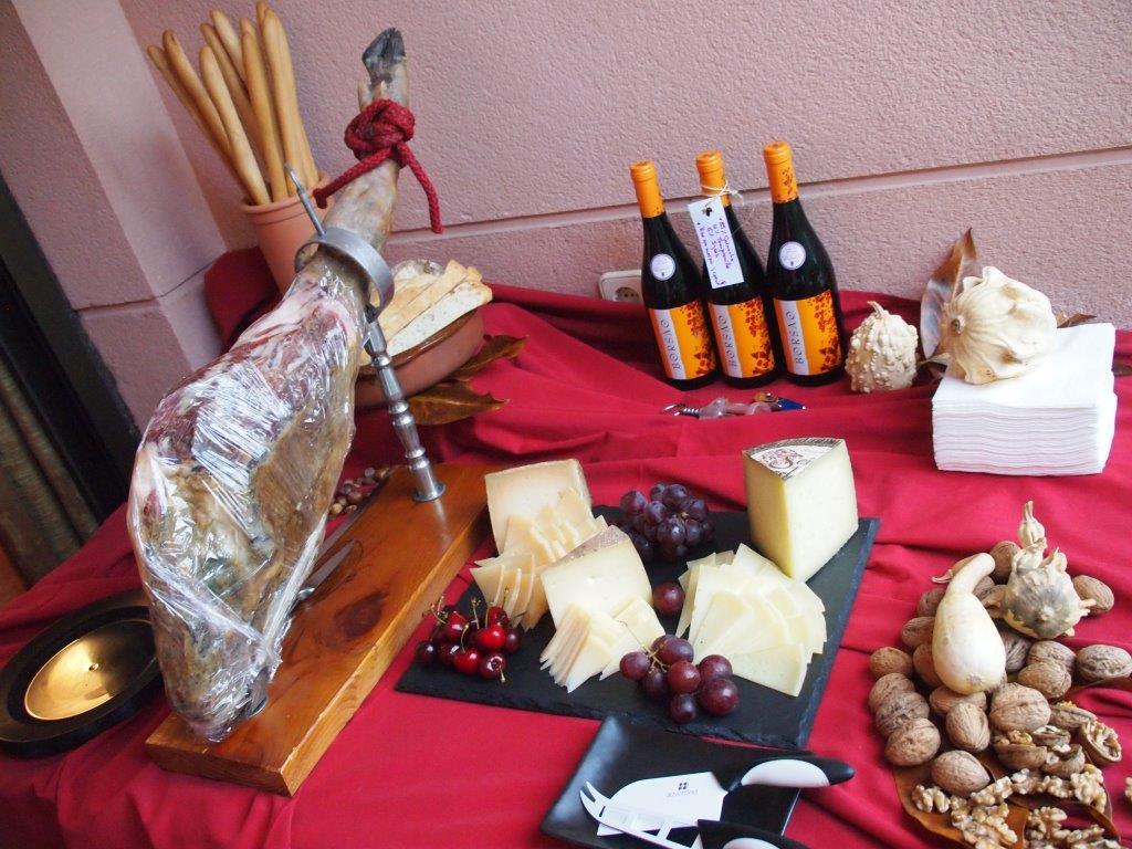 Vino, jamón, queso 