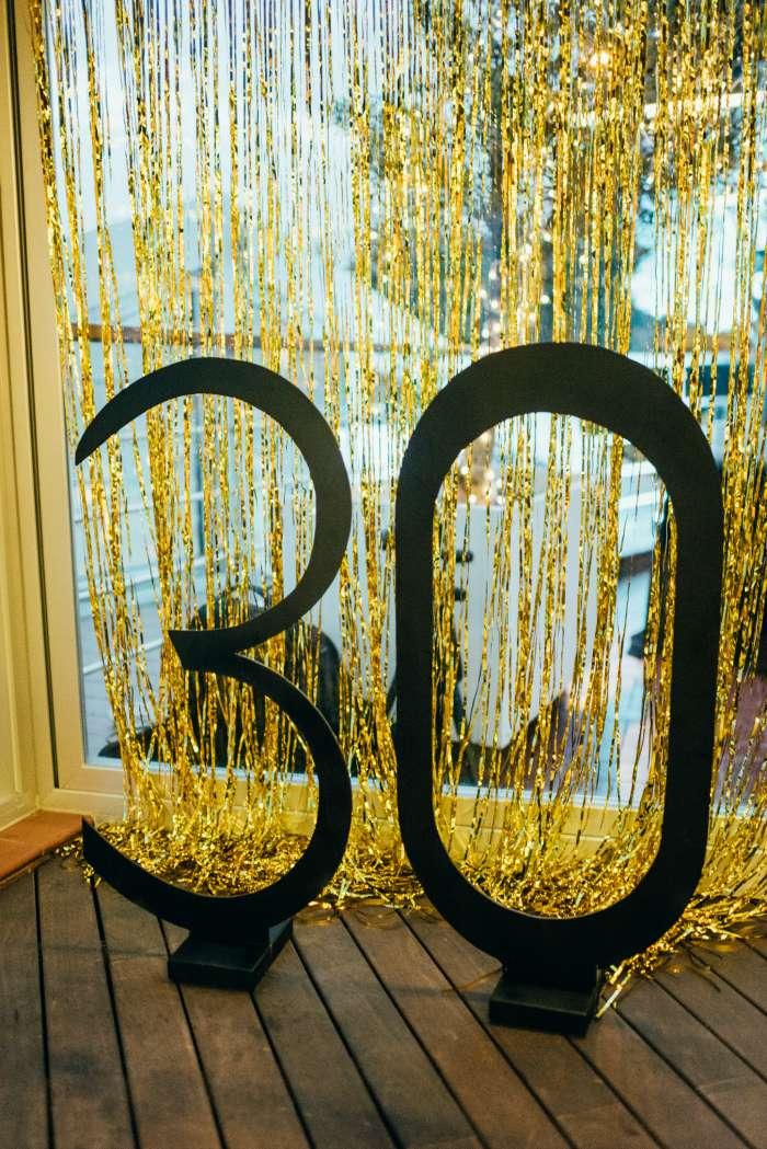 Cumpleaños original años 20 - Decoración de fiestas en All Lovely Party