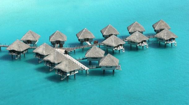 vista-aerea-alojamientos-bora