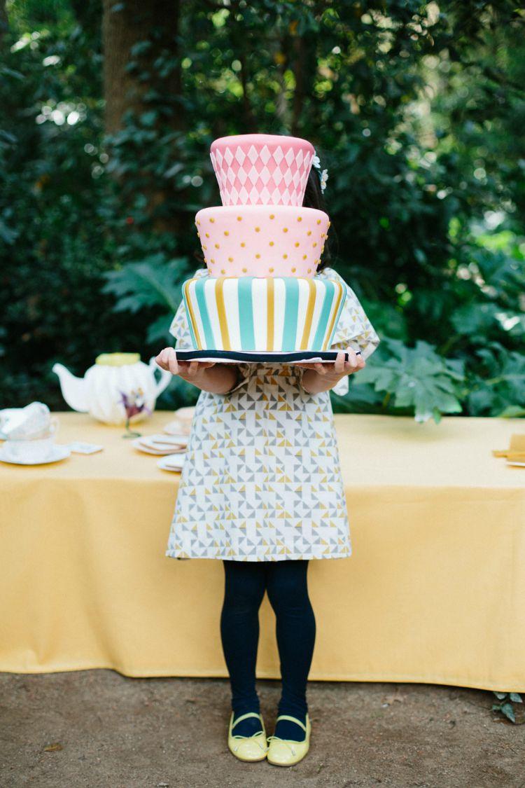 Fiesta geométrica en Wonderland - Decoración de fiestas en All Lovely Party