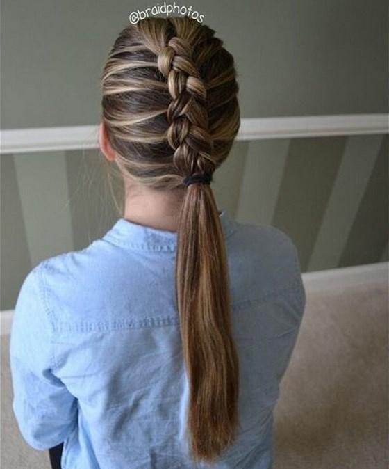 trenza con cola de caballo cabello largo