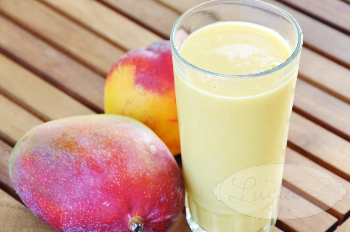 Smoothie de mango y melocotón