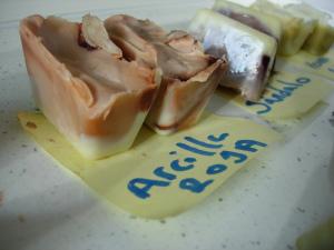 jabon de arcilla roja