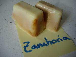 jabon con zanahoria en polvo