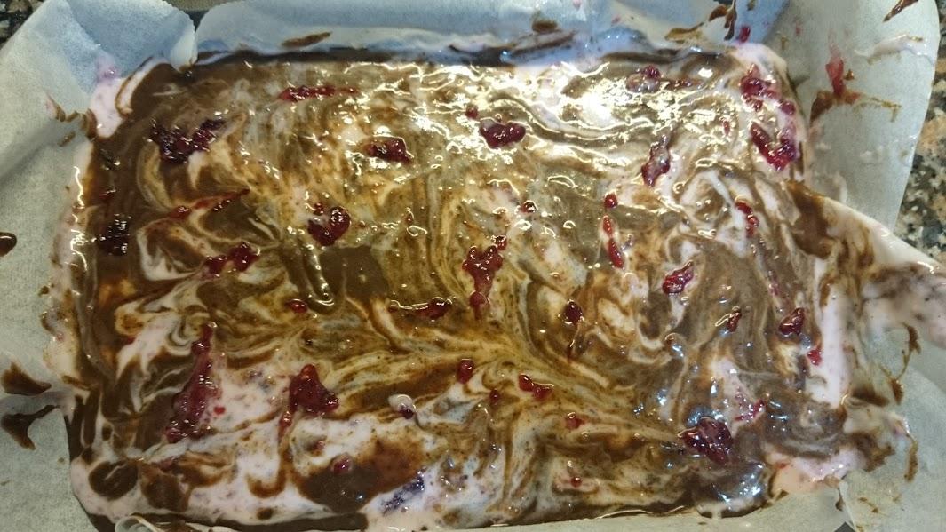 brownie sin azúcar con tarta de queso y mermelada (9)