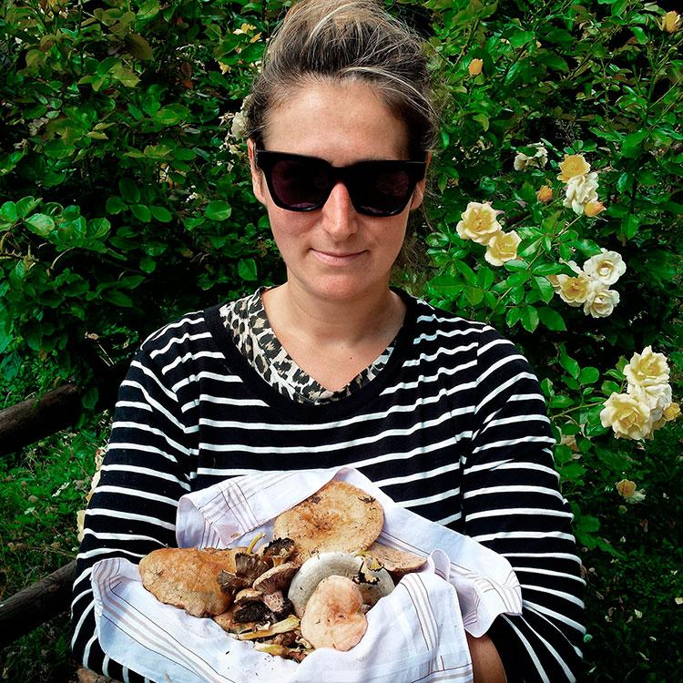 Homelifestyle-Magazine-La-Vall-de-Ribes-cazadores-de-setas