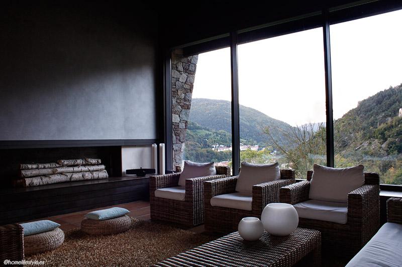 Homelifestyle-Magazine-La-Vall-de-Ribes-cazadores-de-setas-Hotel-Resguard-dels-vents-salon