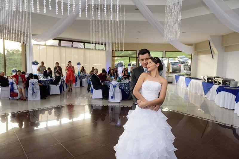 lugares-para-Bodas-weddings-Colina-San-Miguel-Cartago-costa-rica-salon-de-eventos-fotografias-de-bodas-fotografo-profesional-3