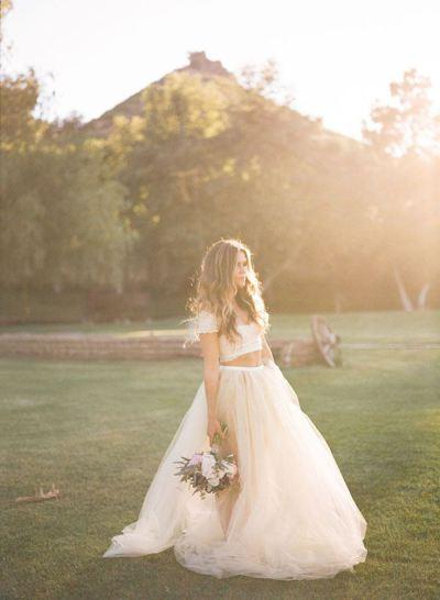 vestido de novia con crop-top