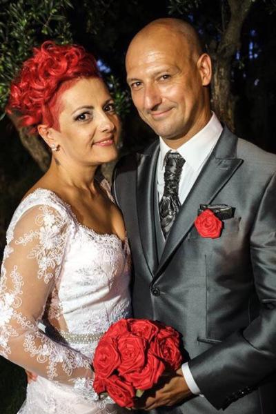 Ramo de novia de rosas rojas de tela