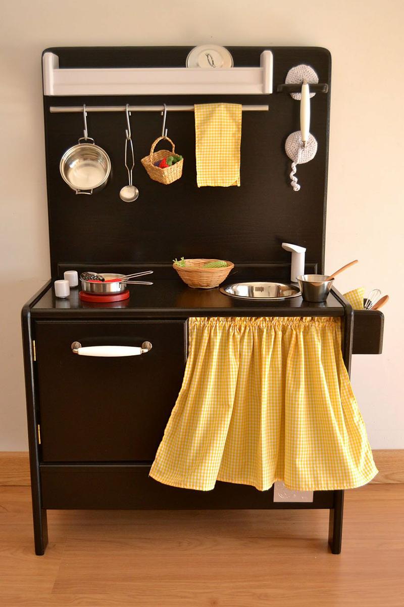 decorar las habitaciones infantiles MacarenaBilbao negra