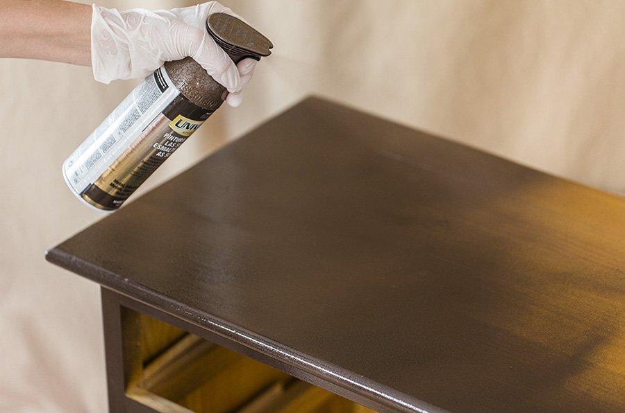 pintar una comoda de madera paso 3