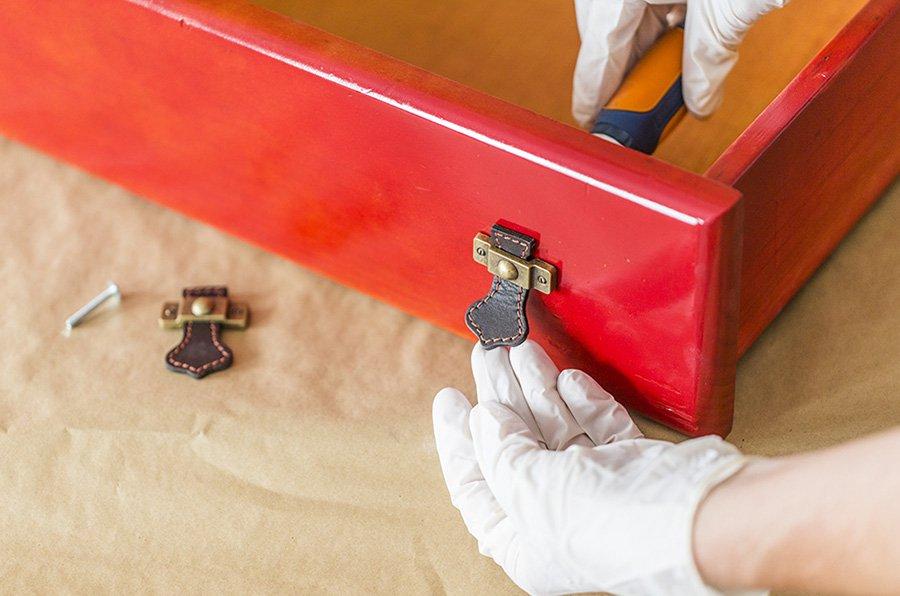 pintar una comoda de madera paso 5