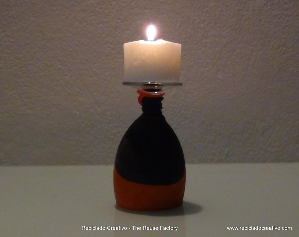 Halloween Inspiration and Ideas ¿Copas de vino, portavelas o candelabros? - Wine Glasses or Candleholders? We love to reuse objects. #Halloween, #reutilización, #decoración, #ninyos, #manualidades, #reciclado, #creativo, #recicladocreativo, #TheReuseFactory, #The Reuse Factory, #Reciclado Creativo, #recycling, #upcycling, #reuse, #reusing, #reciclaje, #reutilizar, #creative, #handcrafts, #handmade, #diy, #howto, #riciclo, #craft, #crafts, #tutorial, #pumpkins, #globos, #balloons, #caramelos, #chuches, #divertido, #gratis, #Do it Yourself, #smashing pumpkins, #free, #making
