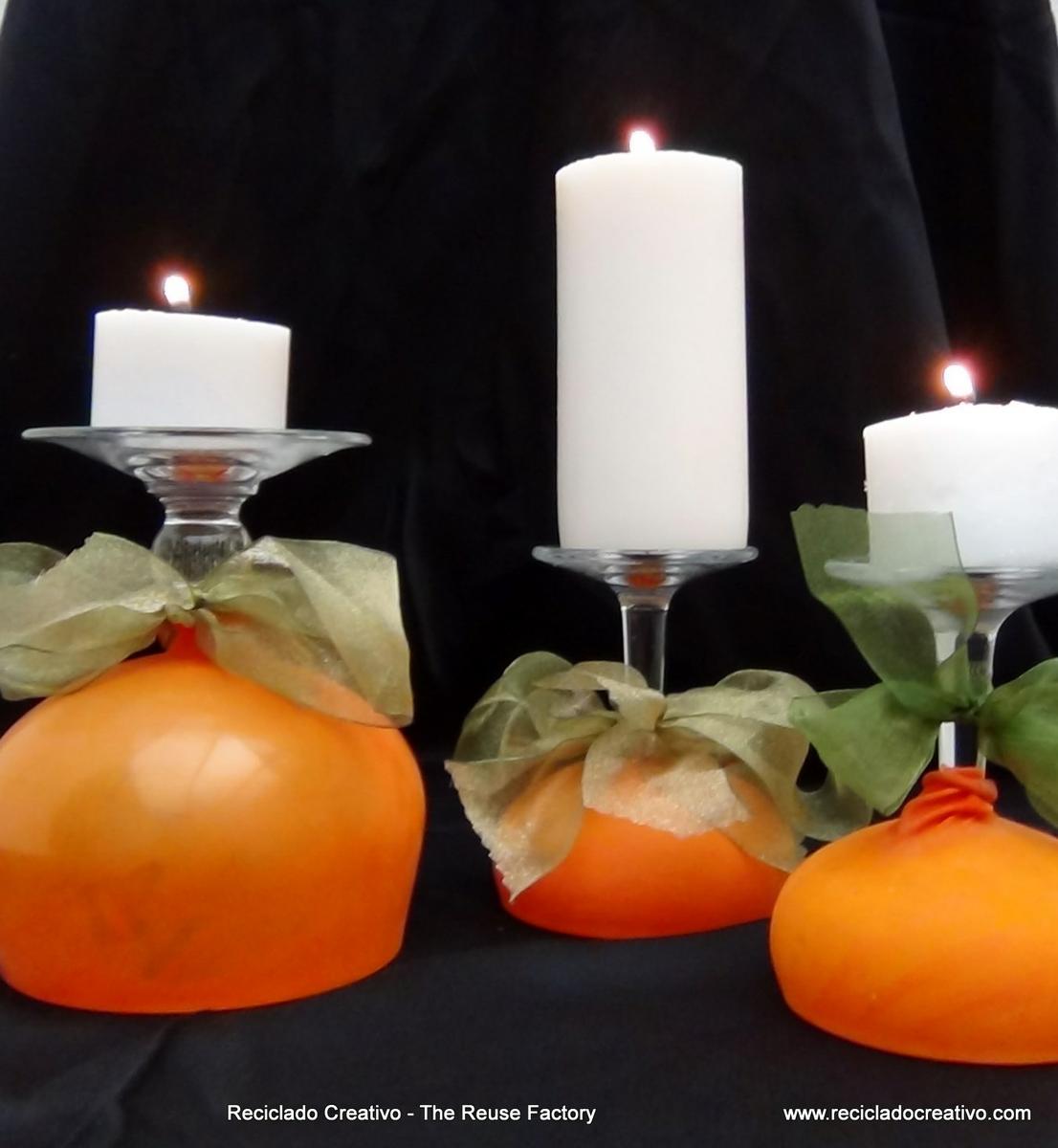 Copas de vino comvertidas en Portavelas para Halloween