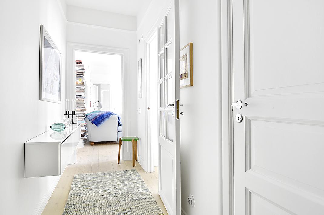 Blanco y celeste: Combinar estos 2 colores es un acierto