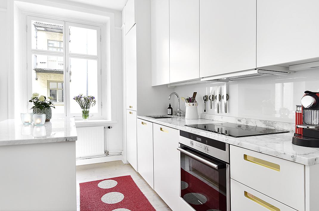 Blanco y celeste: Combinar estos 2 colores es un acierto