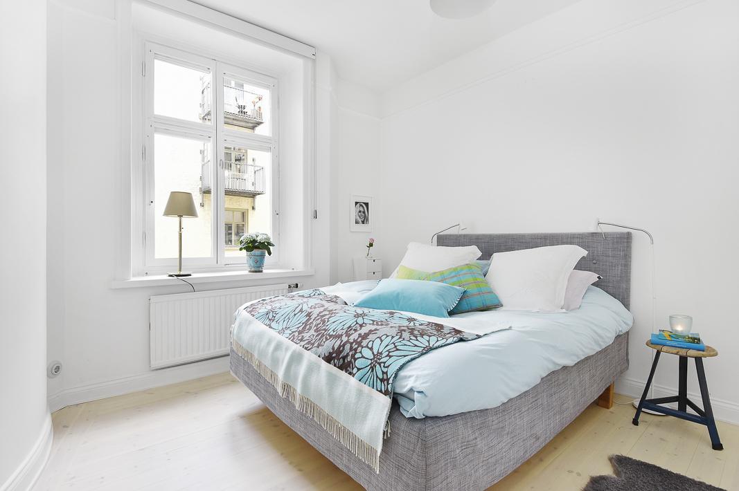 Blanco y celeste: Combinar estos 2 colores es un acierto