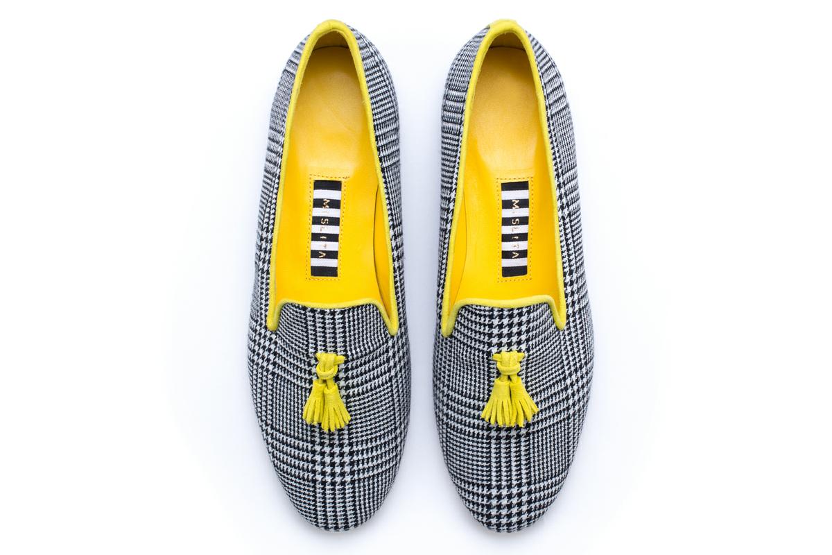 mislita gales www.decharcoencharco.com