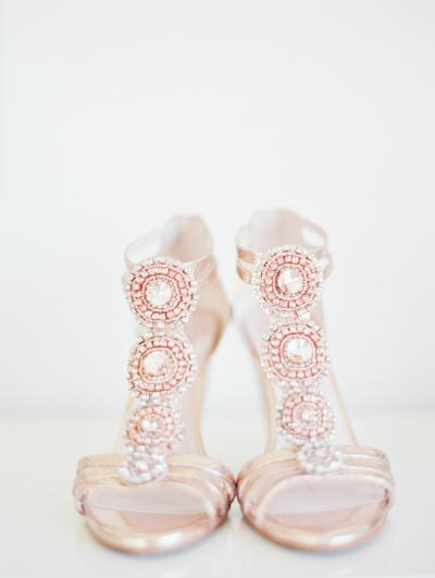 hermosos-fabulosos-zapatos-de-novias-disenadores-chic-colores-elegantes-Vince-Camuto