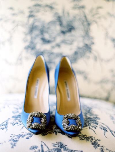 hermosos-fabulosos-zapatos-de-novias-disenadores-chic-colores-elegantes-Manolo-Blahnik