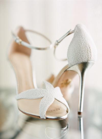 hermosos-fabulosos-zapatos-de-novias-disenadores-chic-colores-elegantes-Charlotte-Olympia