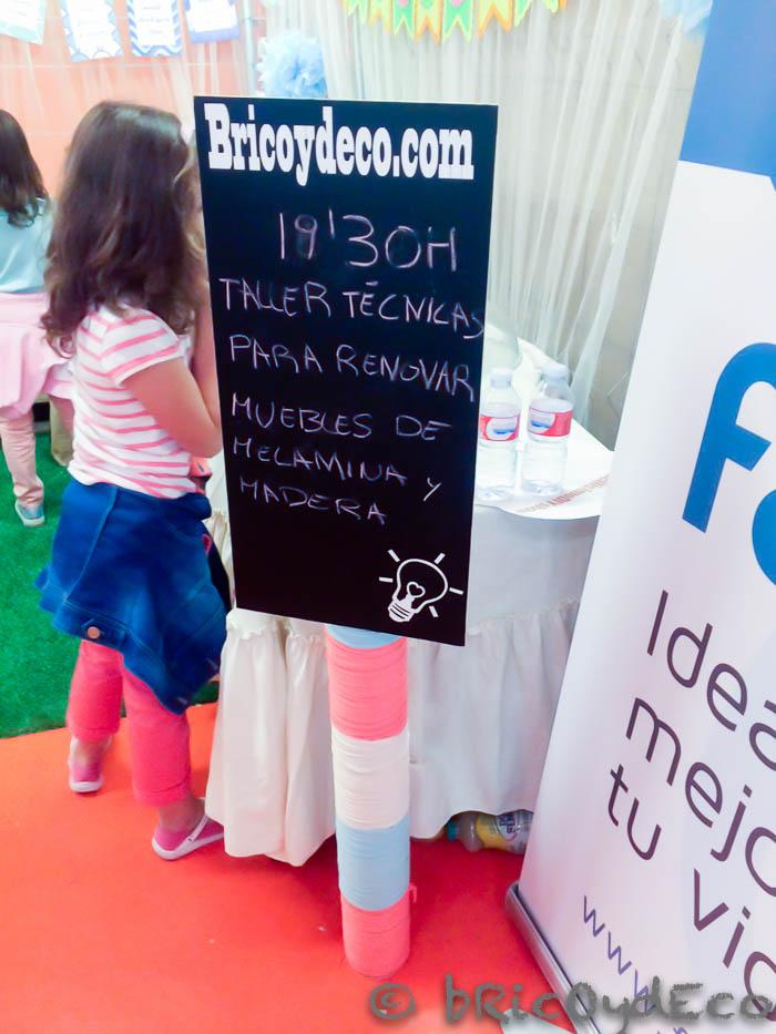 reciclar tubo de cartón en un poste 