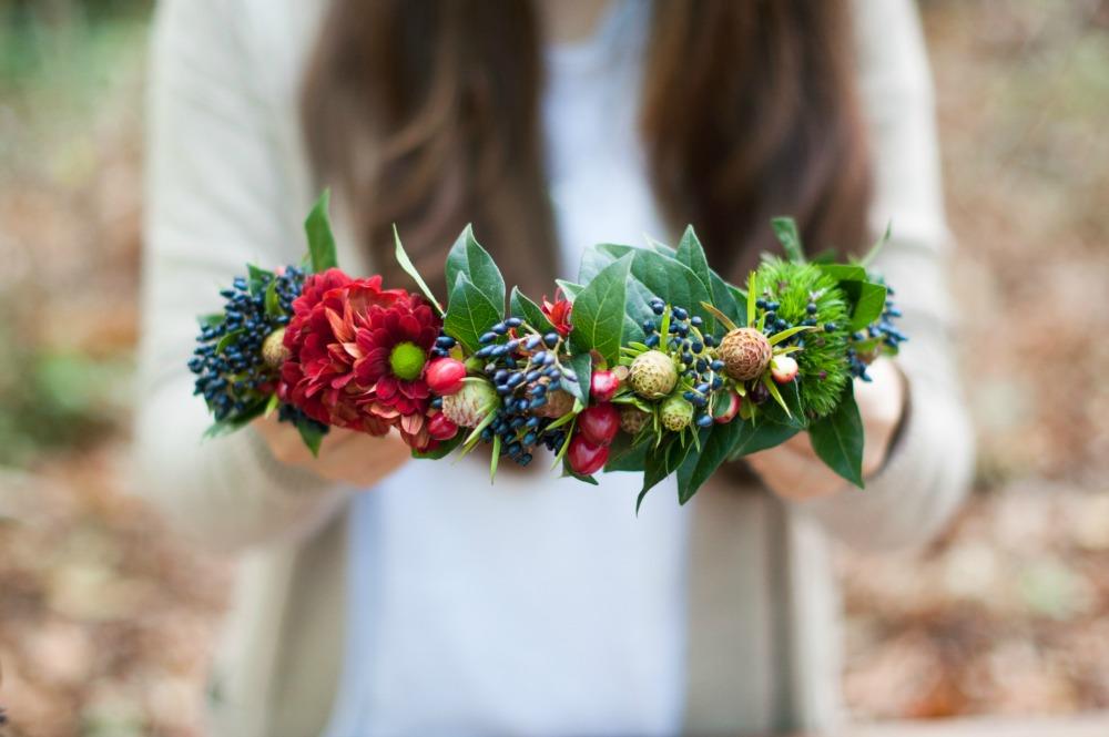 Cómo hacer una corona de flores otoñal en All Lovely Party
