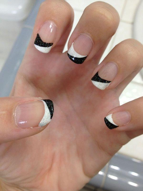 uñas estilo francesa blanco y negro