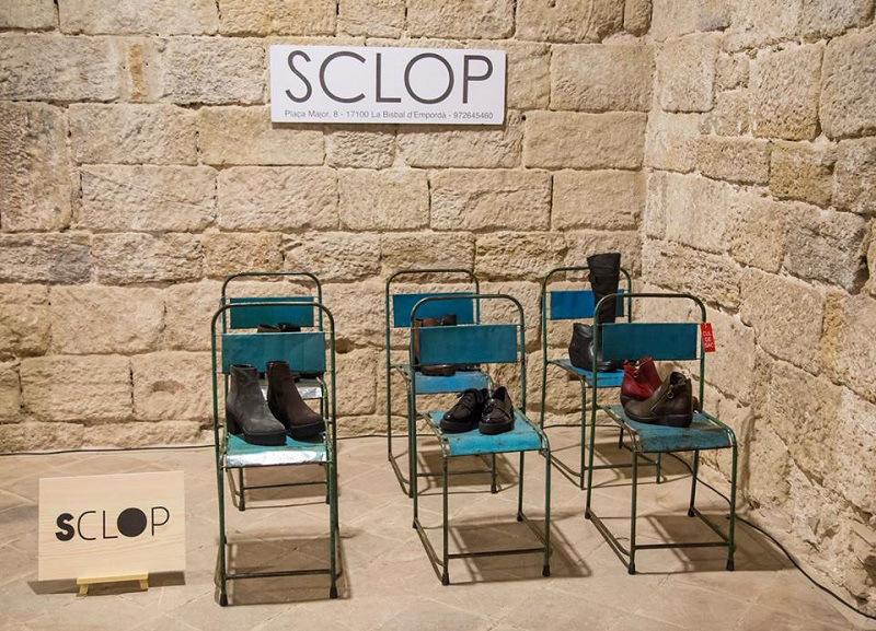 stand de feria para zapatos 11