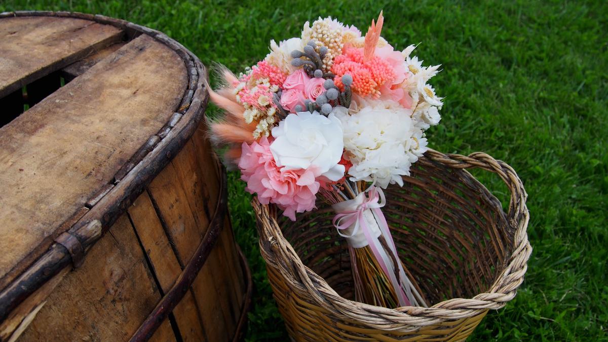 Decora con flores otoñales