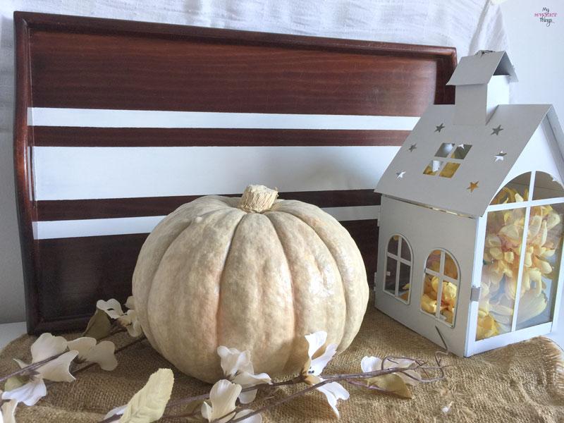 Our Fall Vignette | www.sweethings.net