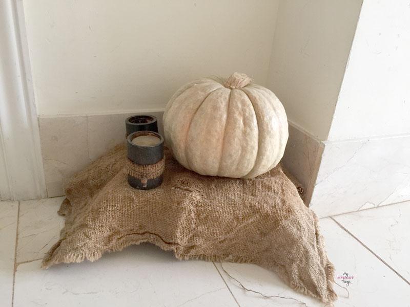 Our Fall Vignette | www.sweethings.net