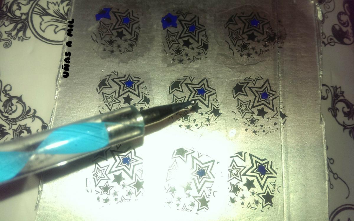 reverse_stamping_diseño_uñas_nail_art_estrellas_stars