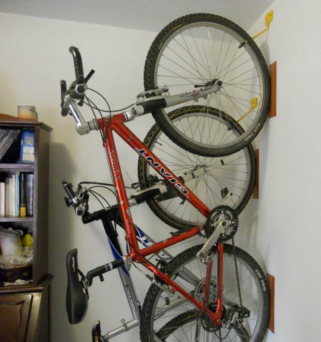 Cómo guardar bicicletas en departamentos pequeños