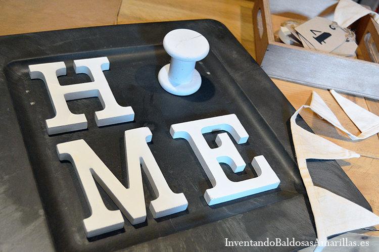 colgador con bandeja