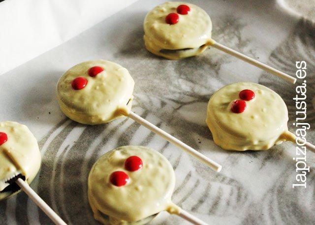 galletas de halloween bañadas con chocolate blanco