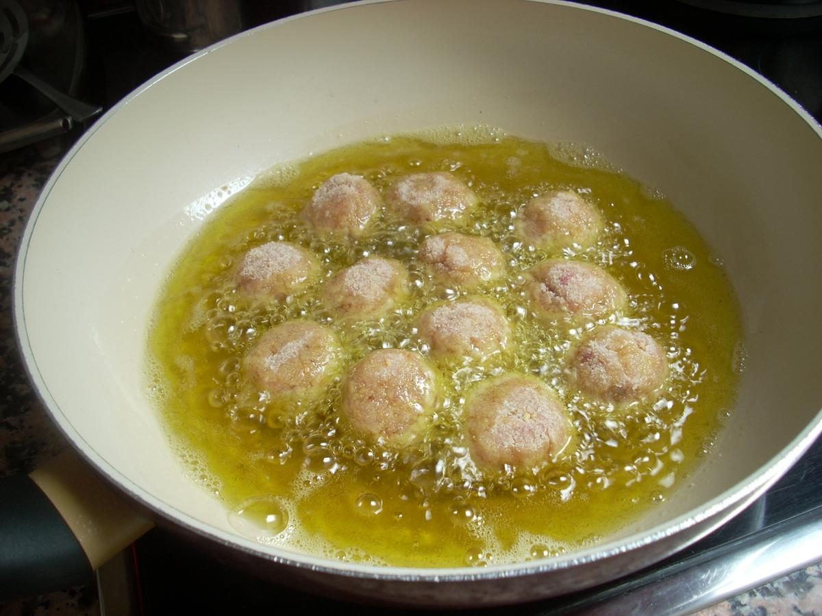 Albóndigas pollo tomate