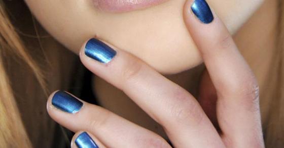 tendencias_para_las_uñas_este_otoño_metilizados