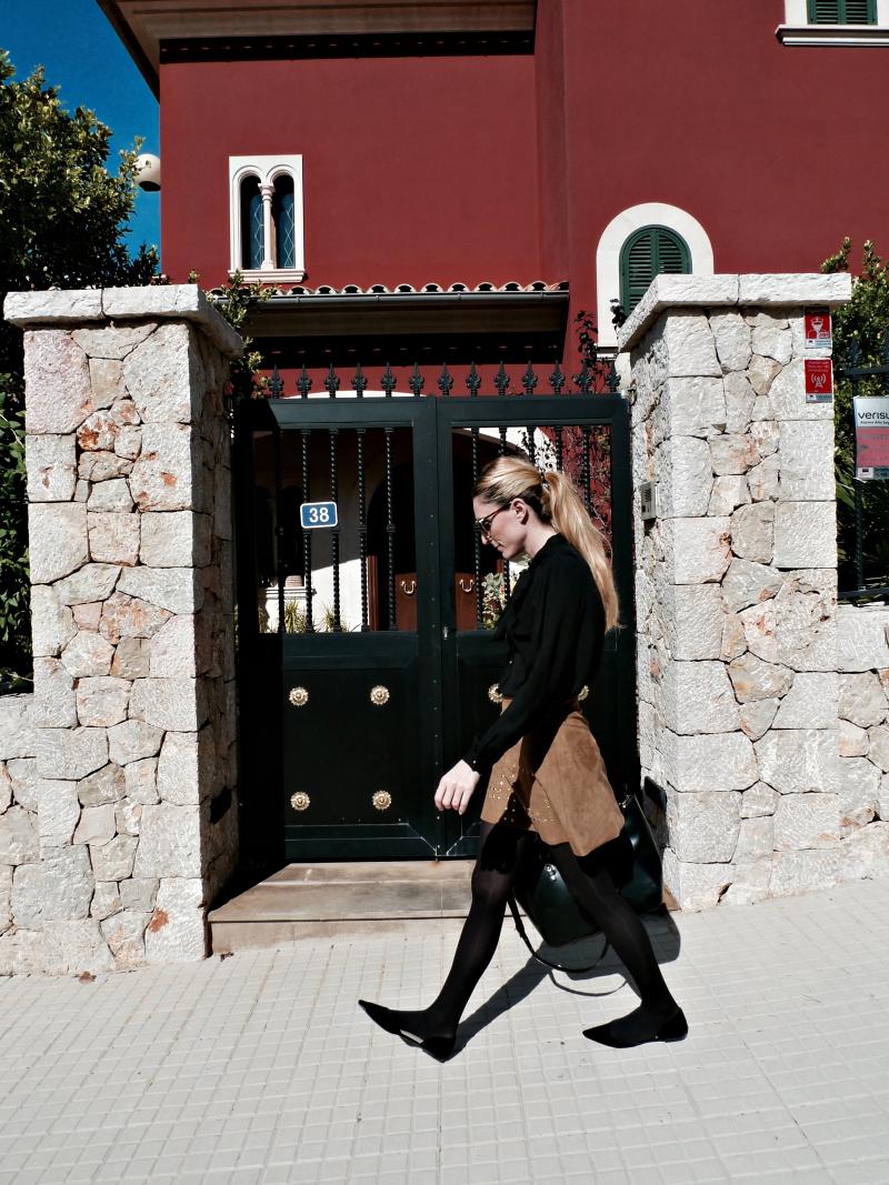 Doeskin Skirt With Black Blouse paula casielles 4