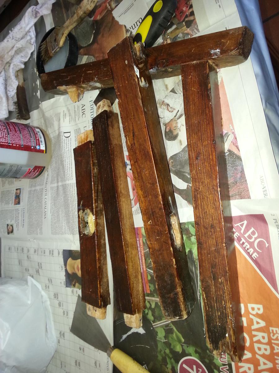 Restauración taburete de madera