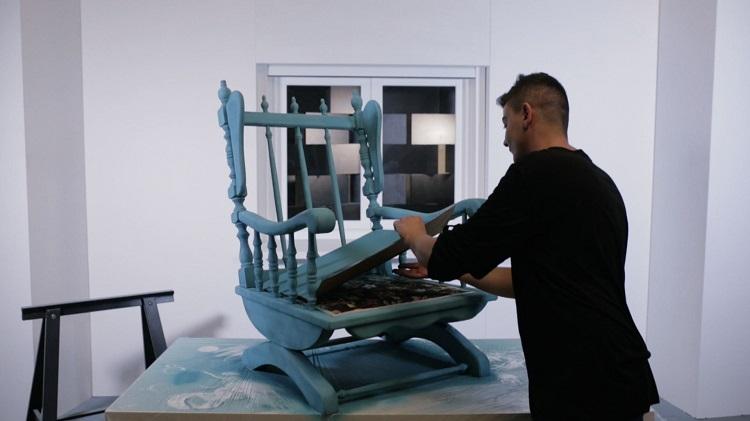 pintar una mecedora con chalk paint spray 12