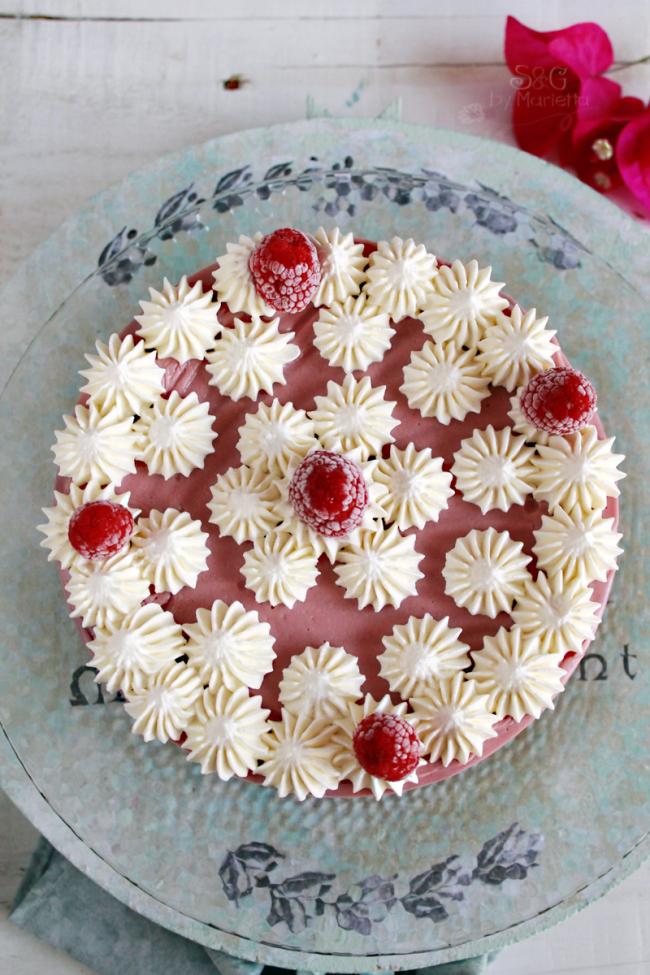 Tarta Chocolate y frambuesas Sweets and Gifts by Marietta, chocolate blanco, frambuesas, galletas, bloguera murciana, repostería tradicional, recetas tartas, frambuesas